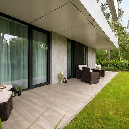 Relax With Parking Shellter Rogowo Renters Prestige Apartment