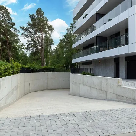 Relax With Parking Shellter Renters Prestige