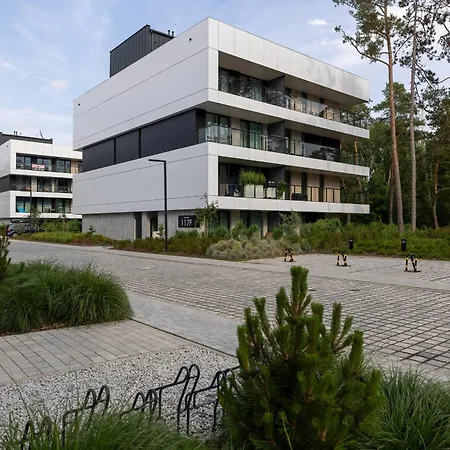 Relax With Parking Shellter Renters Prestige Apartment Rogowo (Gryfice)