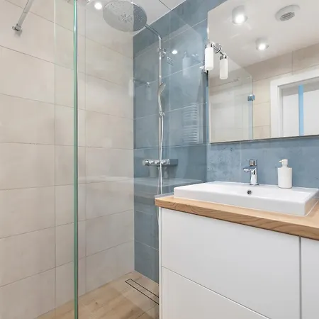 Relax With Parking Shellter Renters Prestige