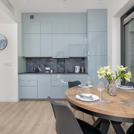 Relax With Parking Shellter Renters Prestige *