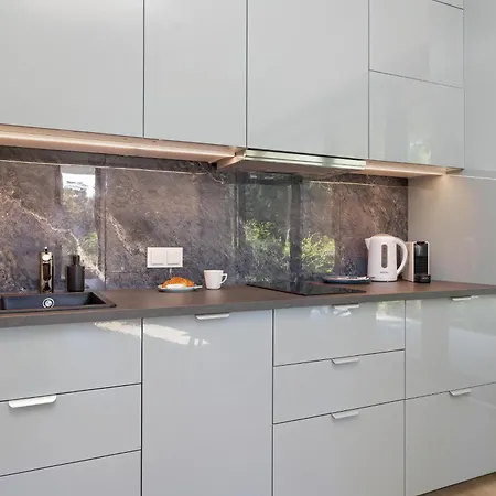 Relax With Parking Shellter Renters Prestige