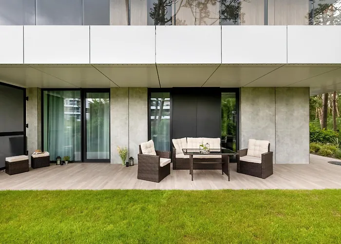 Relax With Parking Shellter Renters Prestige Apartman Rogowo