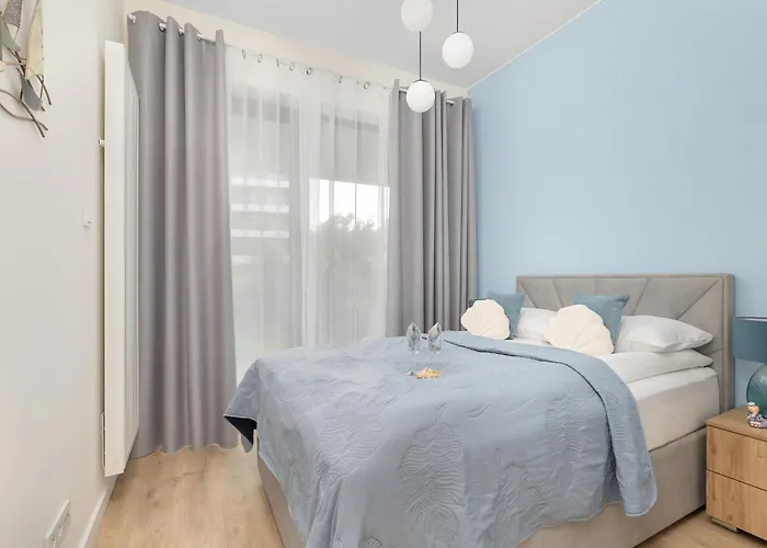 Relax With Parking Shellter Renters Prestige * Rogowo