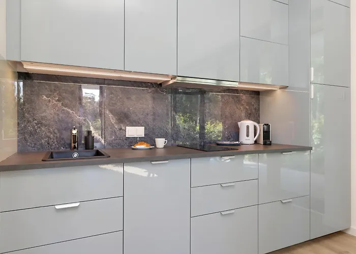 Relax With Parking Shellter Renters Prestige